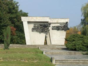 Pomnik w Łambinowicach fot. CMJW